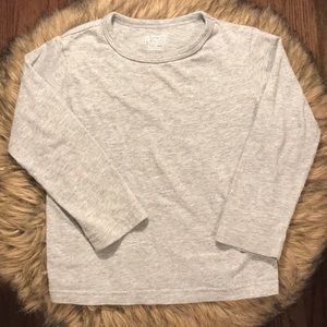 Children’s Place Gray Long Sleeve Tee. Size 2T.